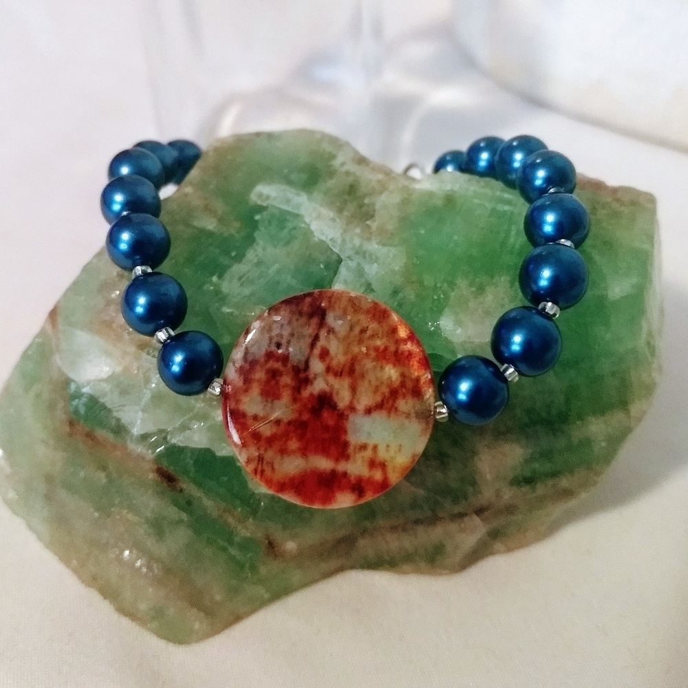 Piece #246 "Au Naturale" Pendant Beadwork Bracelet - Picture 2 of 3